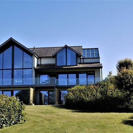 ニューポート Ecton House Bed & Breakfast エクステリア 写真