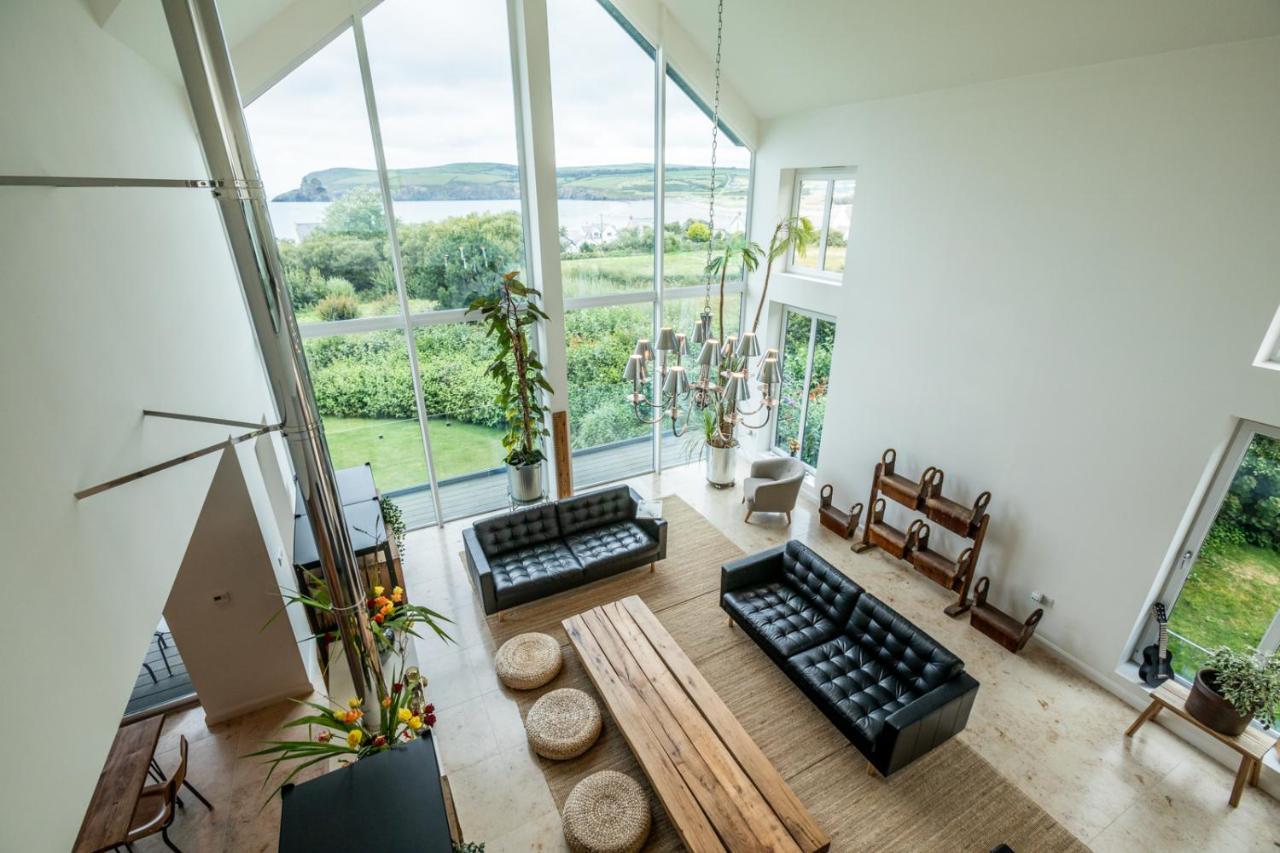 ニューポート Ecton House Bed & Breakfast エクステリア 写真